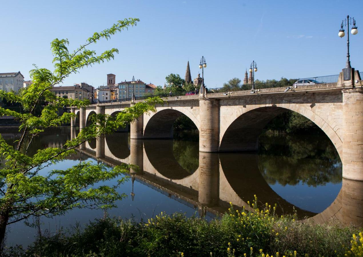 Centro A Orillas Del Ebro *